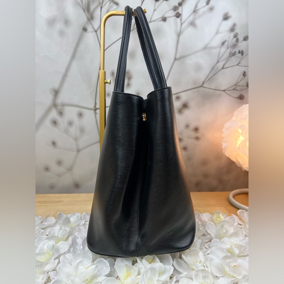 Lauren Ralph Lauren Black Saffiano Leather Tote Bag - Picture 7 of 14